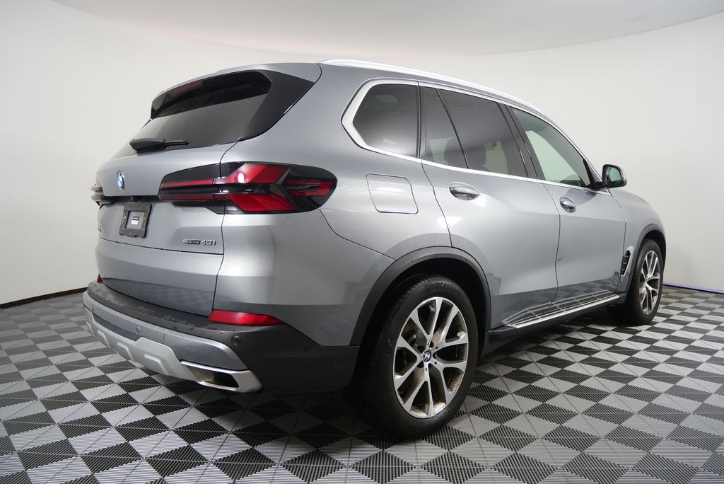 Thumbnail: 2024 BMW X5 - 3