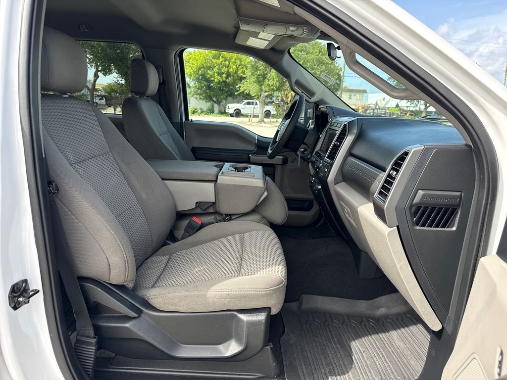 Used 2020 White Ford XLT image 24