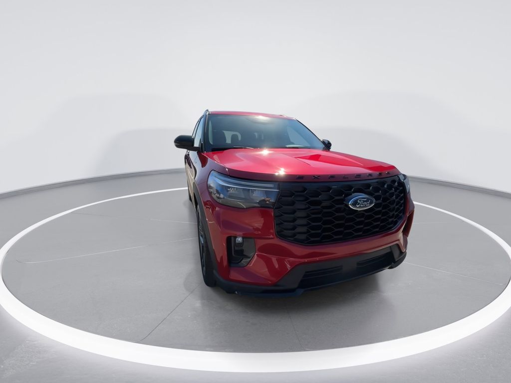 New 2026 Rapid Red Metallic Tinted Clearcoat Ford ST-Line image 2