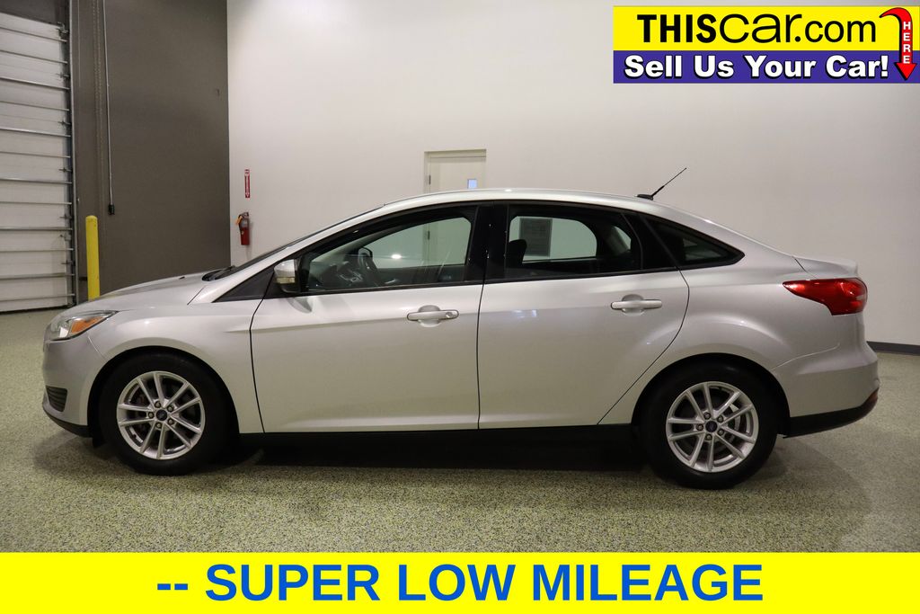 2015 Ford Focus SE photo 4