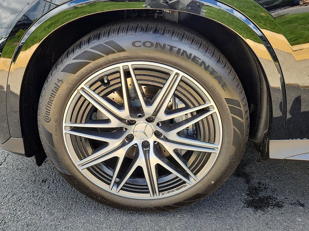 Thumbnail: 2026 Mercedes-Benz GLC - 8