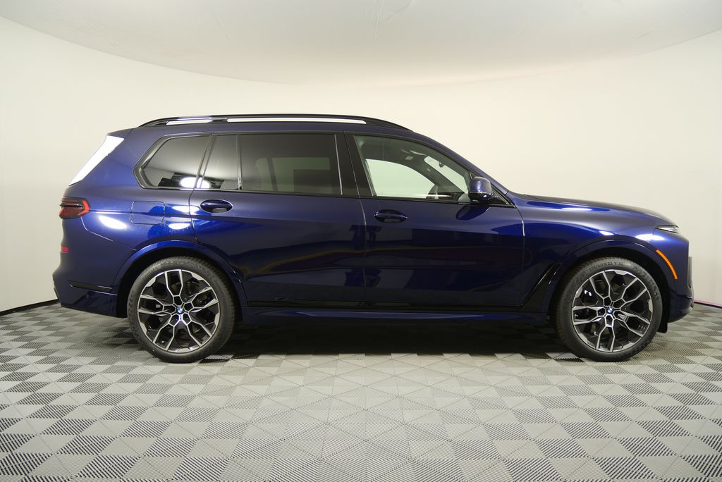 Thumbnail: 2026 BMW X7 - 2