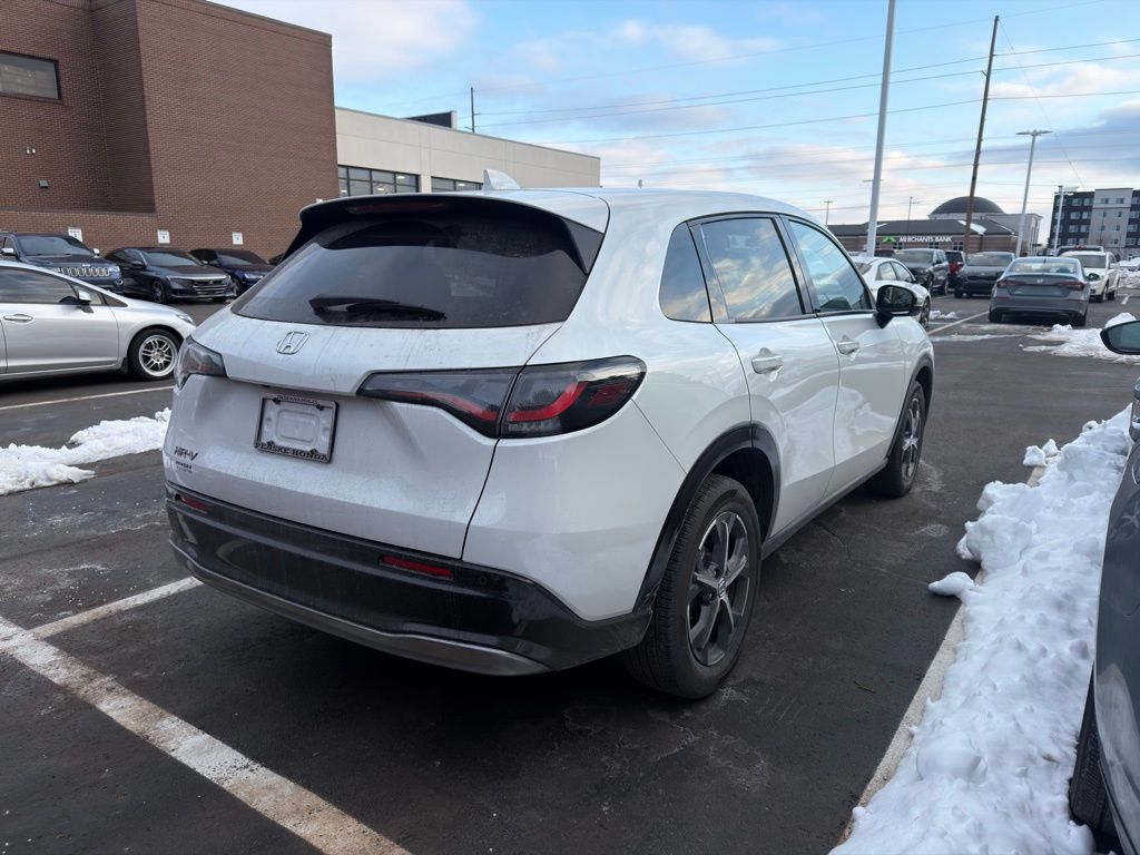 Thumbnail: 2023 Honda HR-V - 3