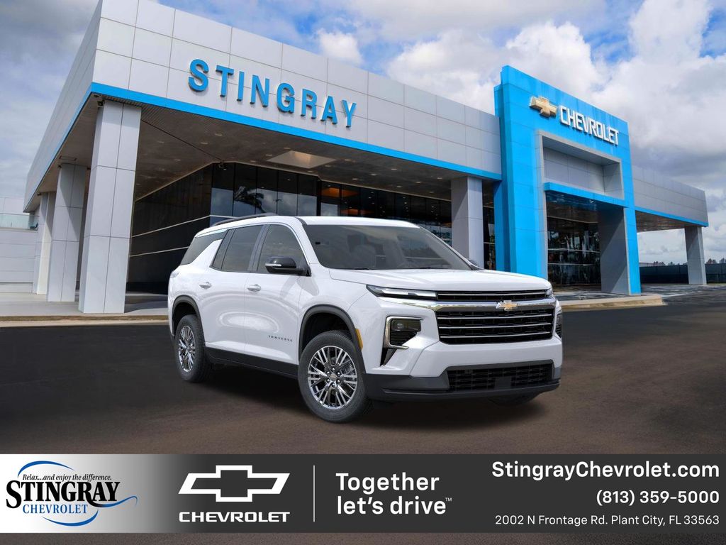 Summit White 2026 Chevrolet Traverse LT FWD SUV / Crossover Front-Wheel Drive 8-Speed Automatic