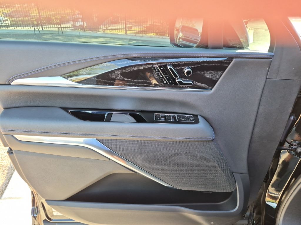 Used Car 2025 Cadillac Escalade Iq  Sport 1 For Sale Under $120,000 In Austin, Texas