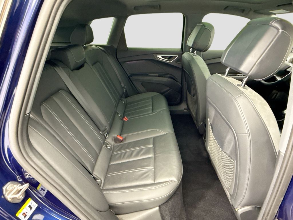 Thumbnail: 2023 Audi Q4 e-tron - 21