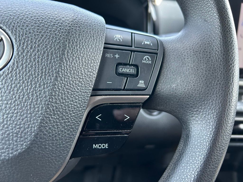 Thumbnail: 2025 Toyota Camry - 18