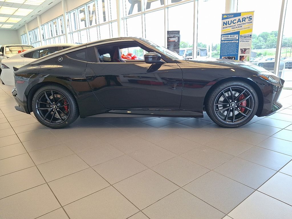2026 Nissan Z — photo 7