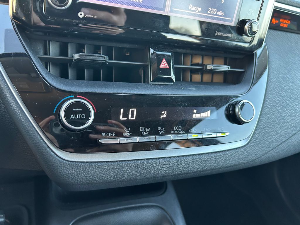 Thumbnail: 2021 Toyota Corolla - 25