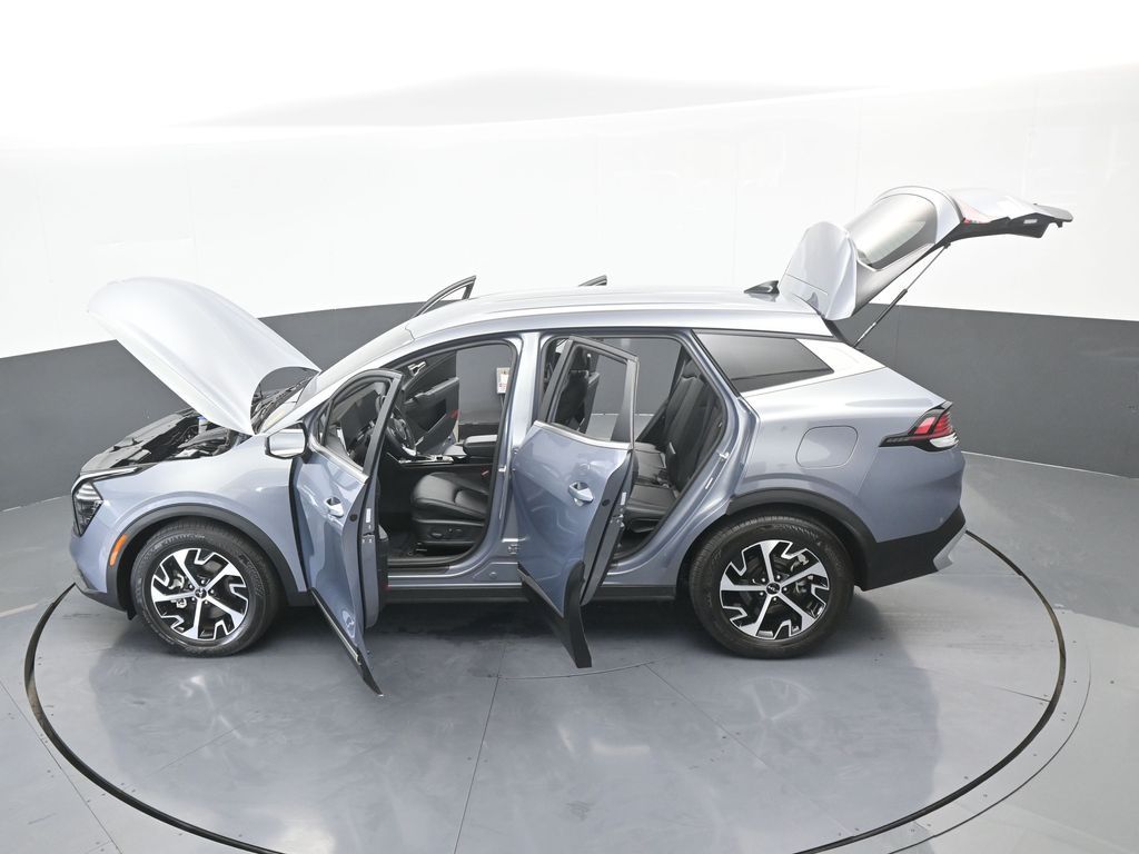 Used 2025 Everlasting Silver Kia EX image 68