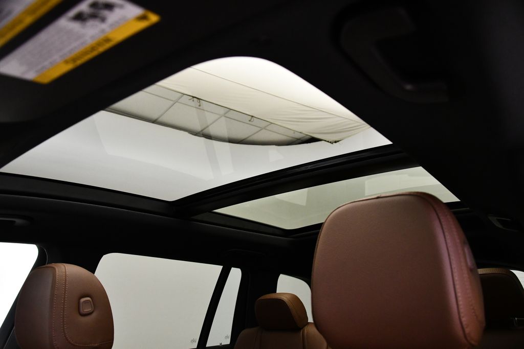 Thumbnail: 2025 Mercedes-Benz GLS - 17