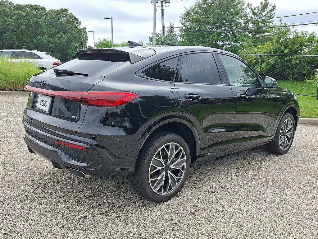 Thumbnail: 2026 Audi Q5 - 4
