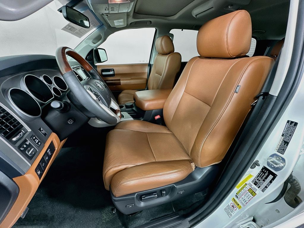 Thumbnail: 2017 Toyota Sequoia - 21
