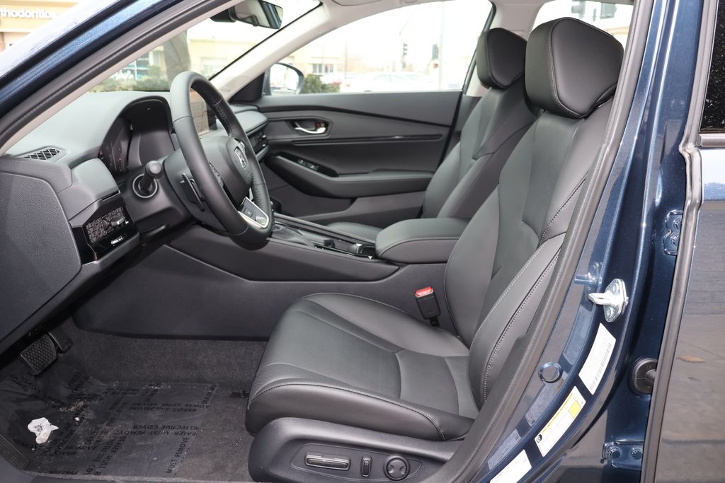 Thumbnail: 2025 Honda Accord - 9