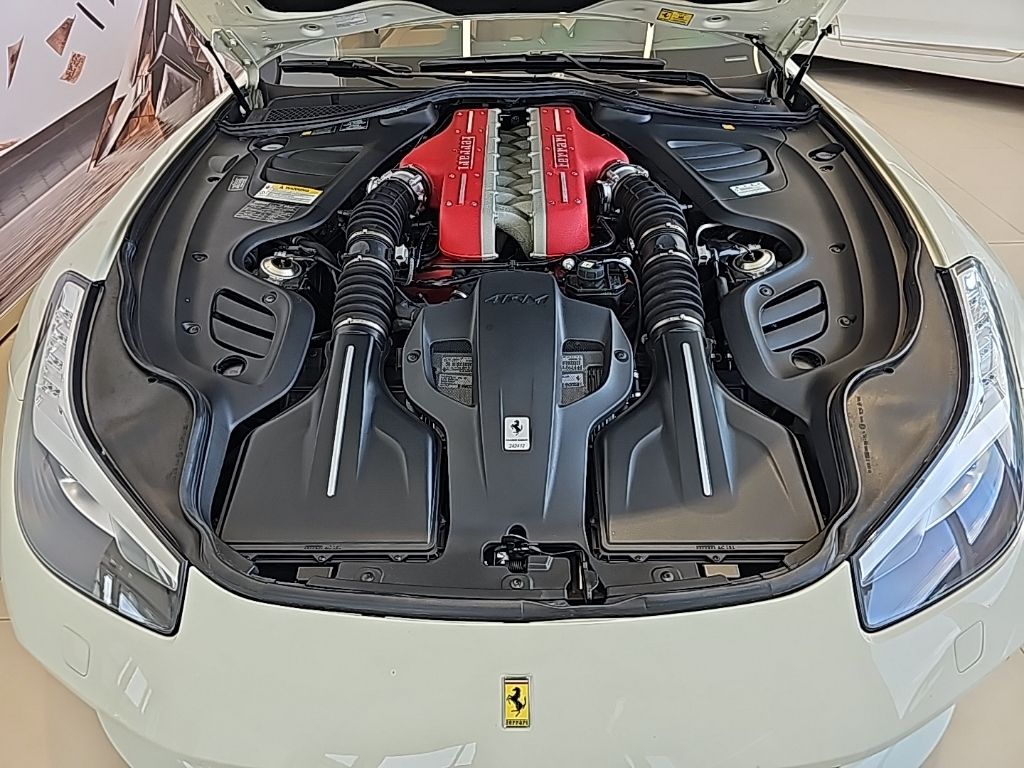 2019 Ferrari GTC4Lusso V12 37