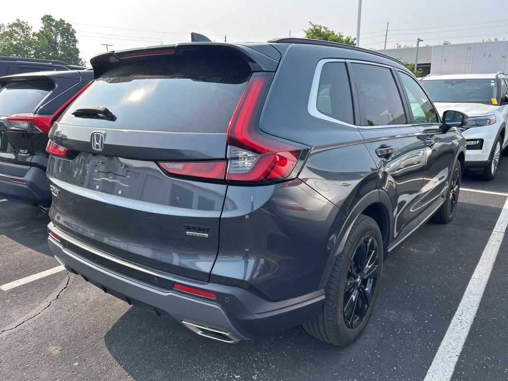 2023 Honda CR-V Sport Touring 3