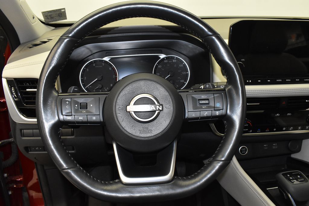 2022 Nissan Rogue SL 17