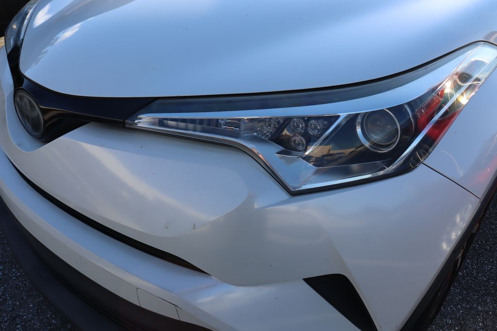 Thumbnail: 2019 Toyota C-HR - 3