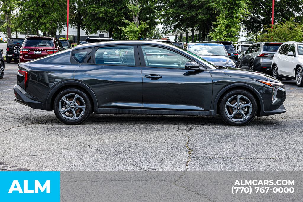 Used 2025 Gray Kia LXS image 10