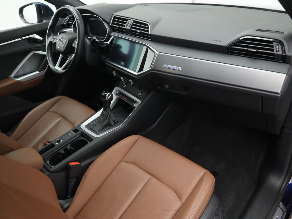 Thumbnail: 2021 Audi Q3 - 17