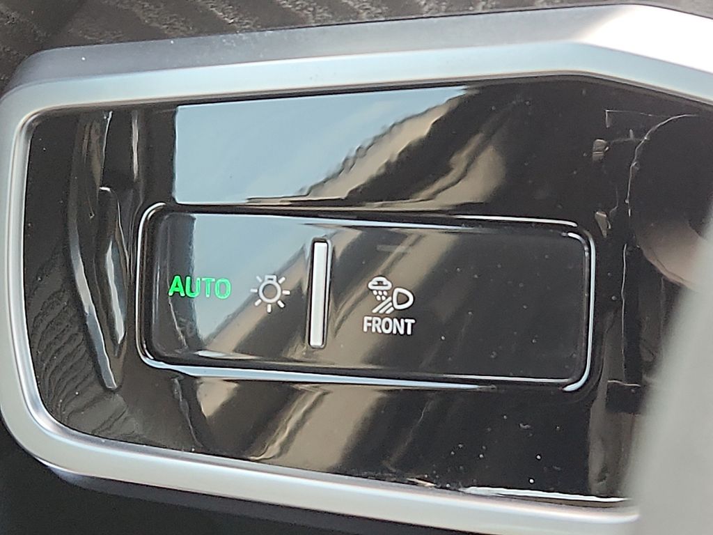 Thumbnail: 2021 Audi A6 - 28