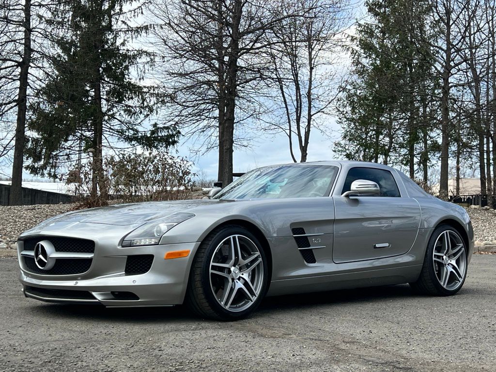 AMG Alubeam Silver (Liquid Metal) 2011 Mercedes-Benz SLS AMG Coupe Rear-Wheel Drive 7-Speed Automatic