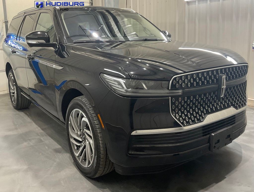 Black Metallic 2025 Lincoln Navigator SUV / Crossover Four-Wheel Drive Automatic