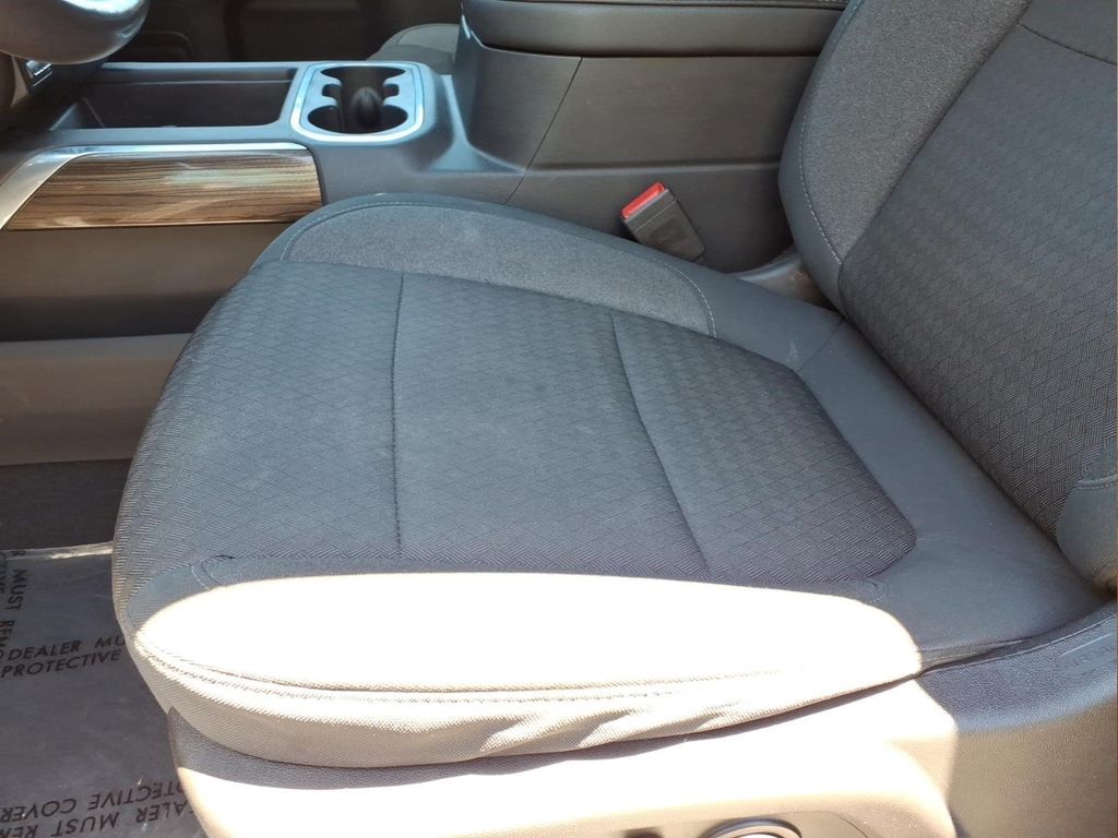 ChevroletSilverado 150018