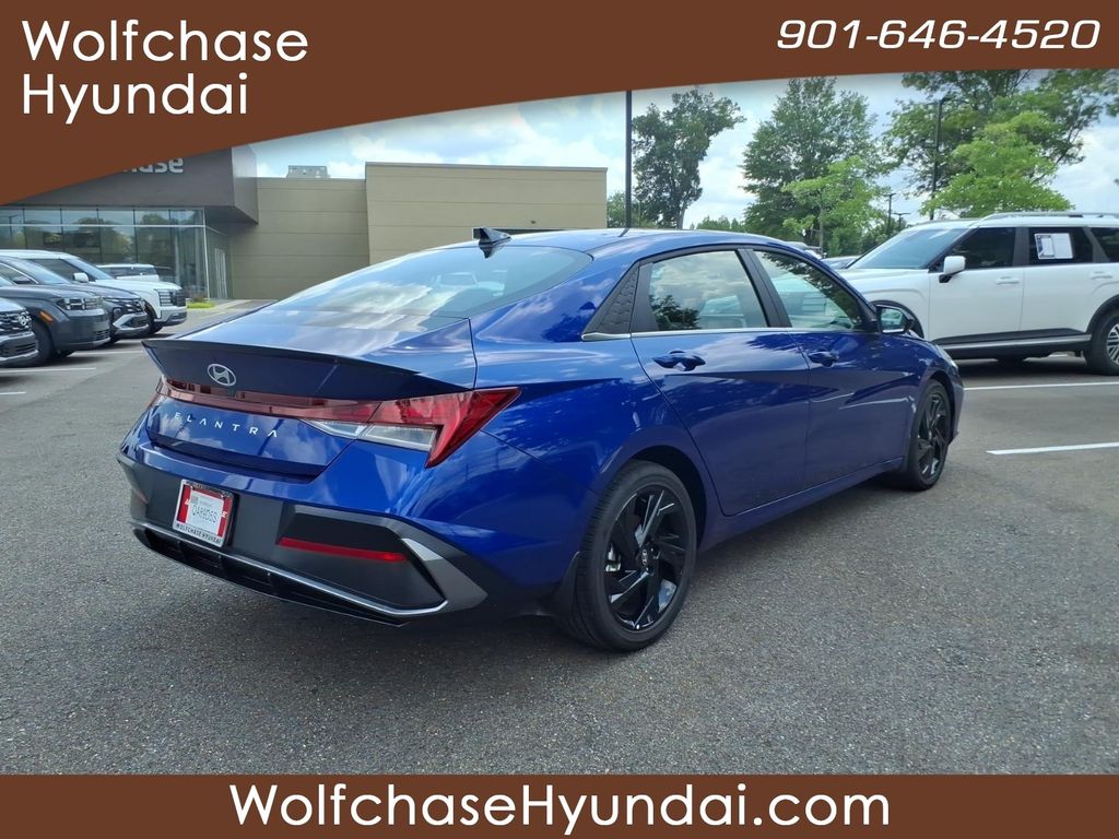 New 2026 Hyundai Elantra Sedan