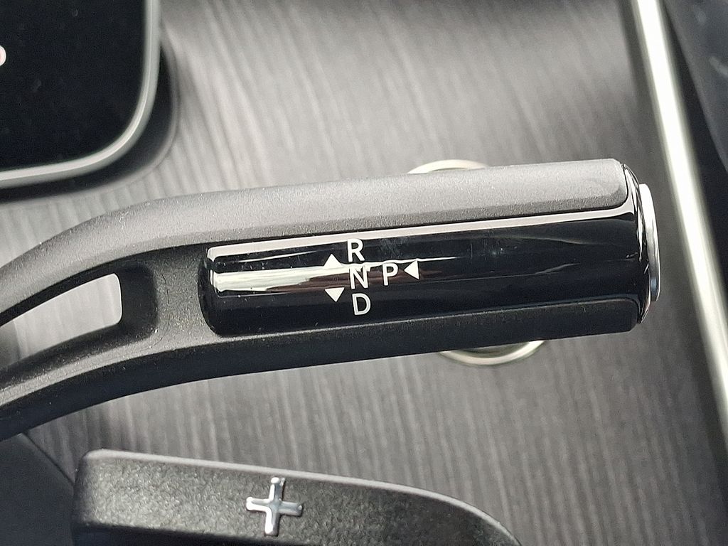 Thumbnail: 2025 Mercedes-Benz C-Class - 15