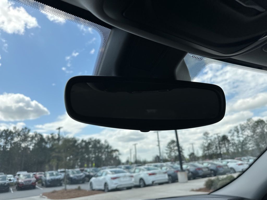 2023 Bright White Clearcoat Jeep Grand Cherokee Limited 4X4 SUV