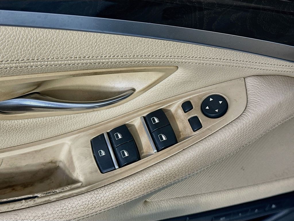 BMW5 Series24