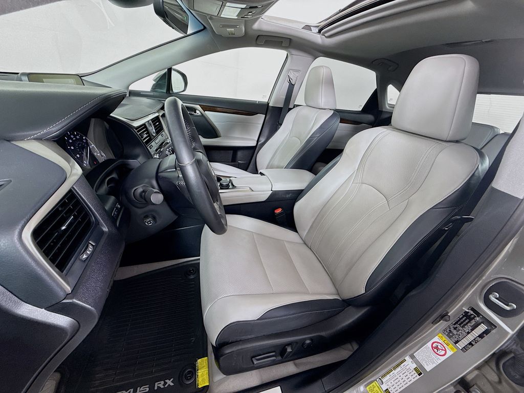 Thumbnail: 2017 Lexus RX - 20