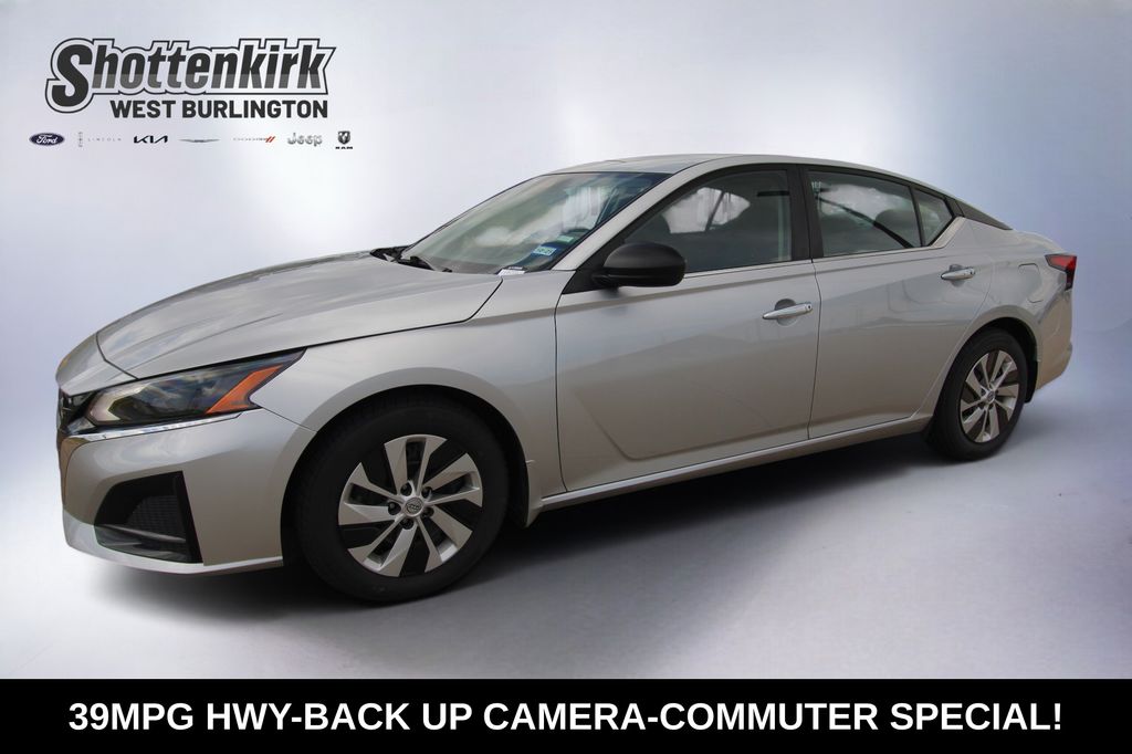 Brilliant Silver Metallic 2024 Nissan Altima 2.5 S FWD Sedan Front-Wheel Drive Continuously Variable Transmission