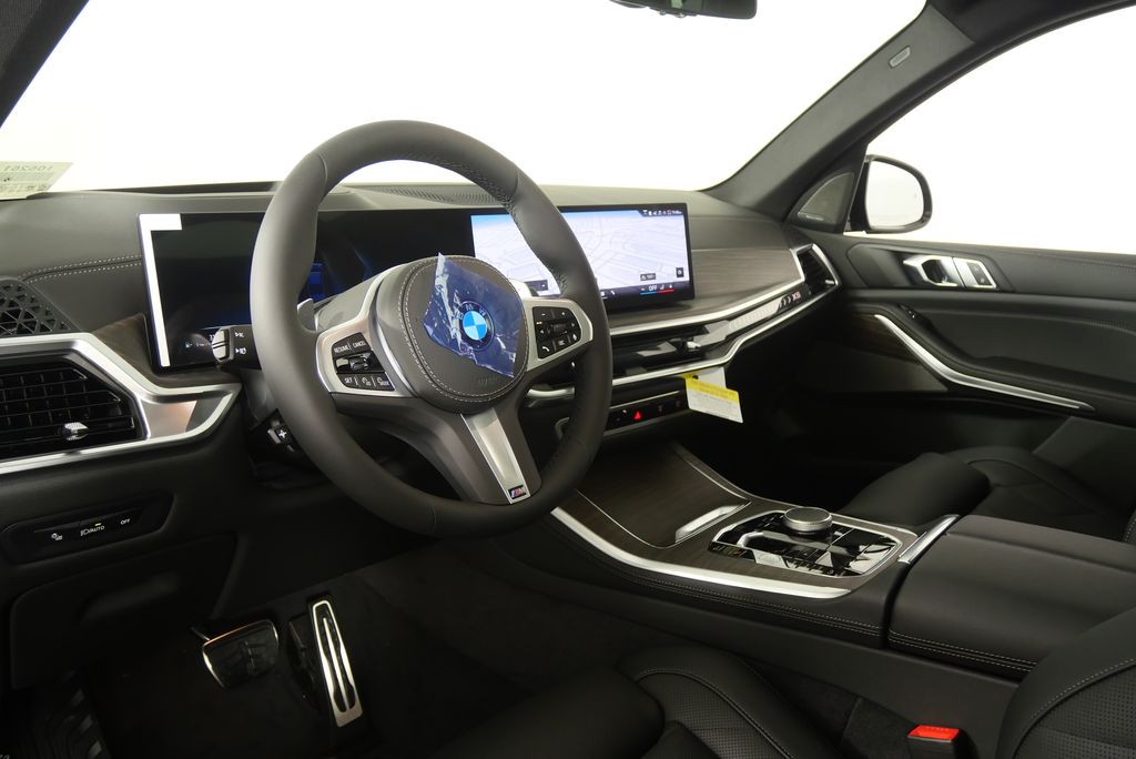 Thumbnail: 2026 BMW X5 - 12