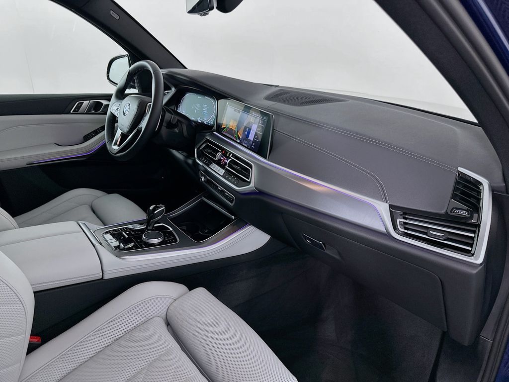 Thumbnail: 2023 BMW X5 - 30