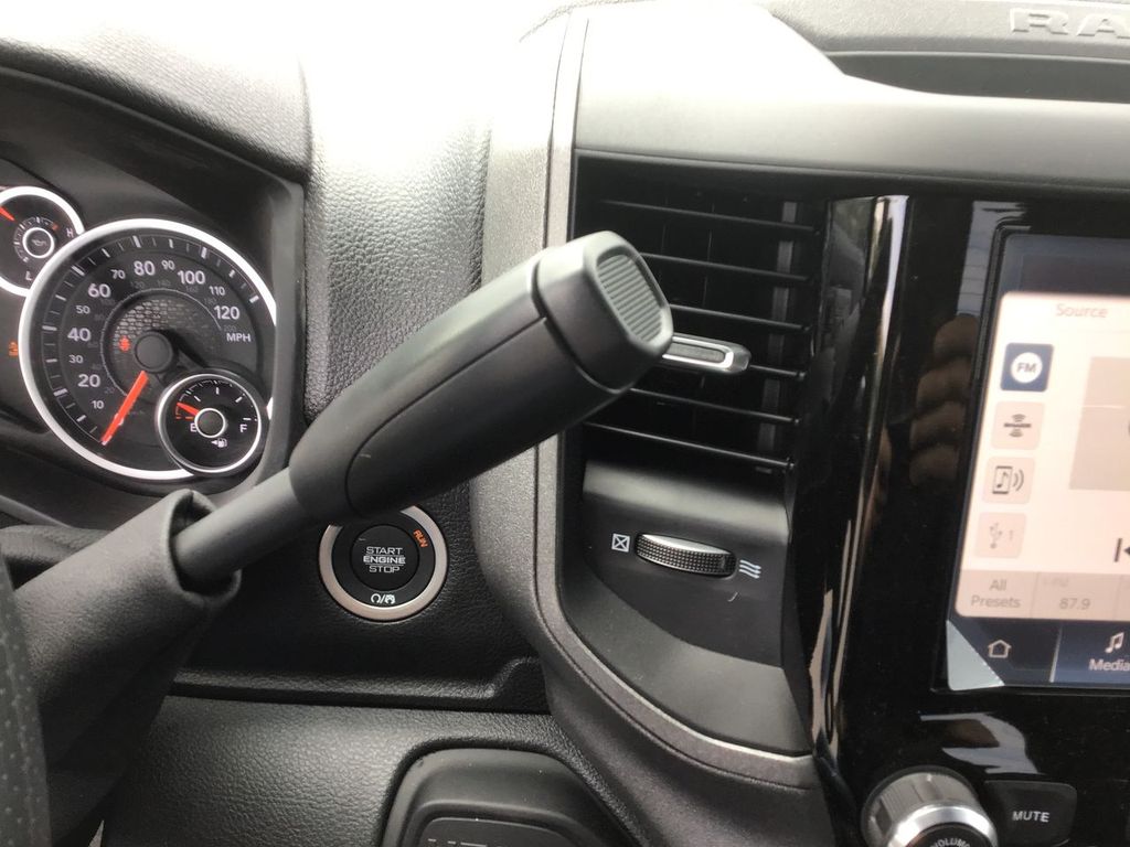 2025 RAM 3500 Chassis Tradesman - Photo 14