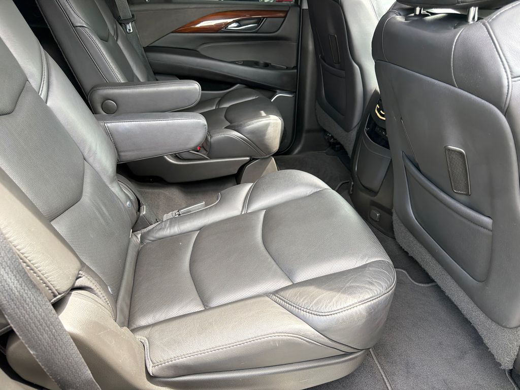Used 2018 Cadillac Escalade SUV