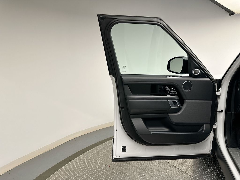 2022 Land Rover Range Rover Westminster 9