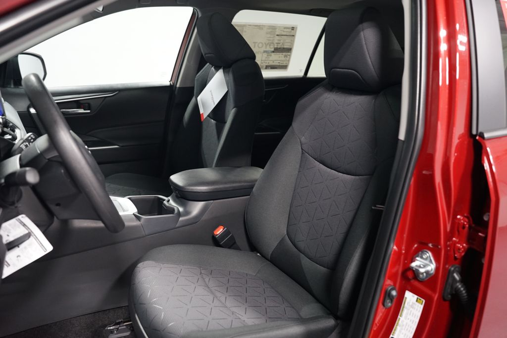 Thumbnail: 2025 Toyota RAV4 - 27