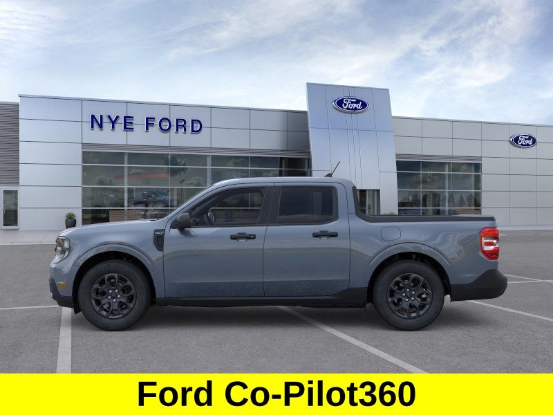 View vehicle photo 4