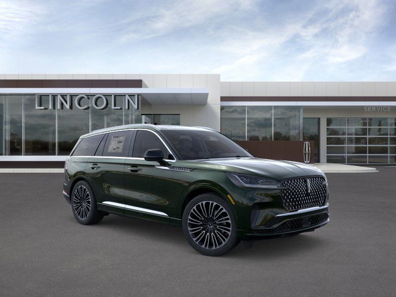 Thumbnail: 2026 Lincoln Aviator - 7