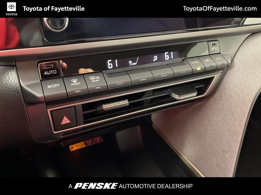 Thumbnail: 2025 Toyota Camry - 30