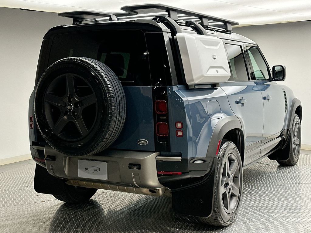 Thumbnail: 2023 Land Rover Defender - 13