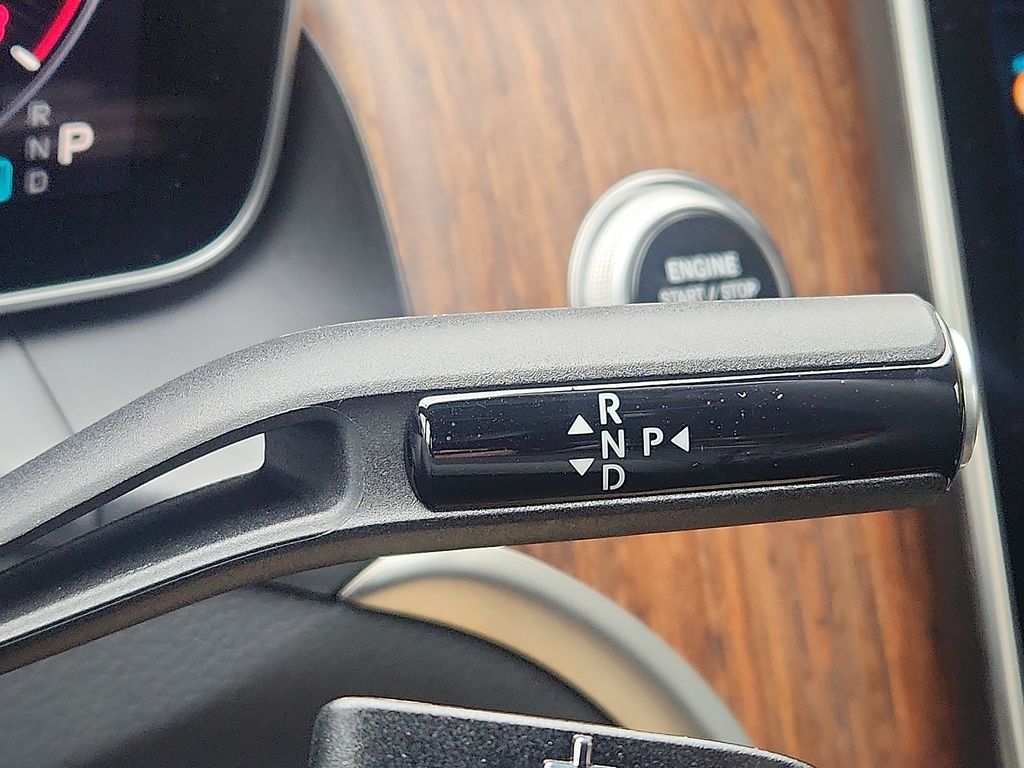 Thumbnail: 2025 Mercedes-Benz GLC - 15