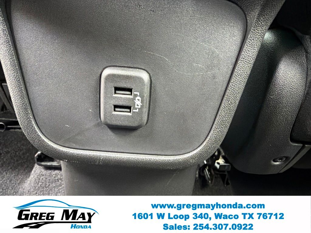 2020 Chevrolet Equinox LT Silver at Greg May Honda