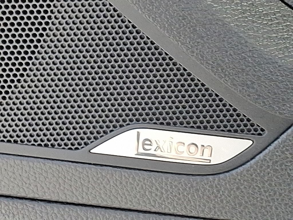 Thumbnail: 2015 Hyundai Genesis - 26