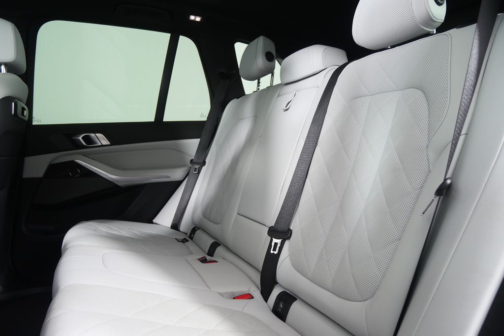 Thumbnail: 2025 BMW X5 - 16