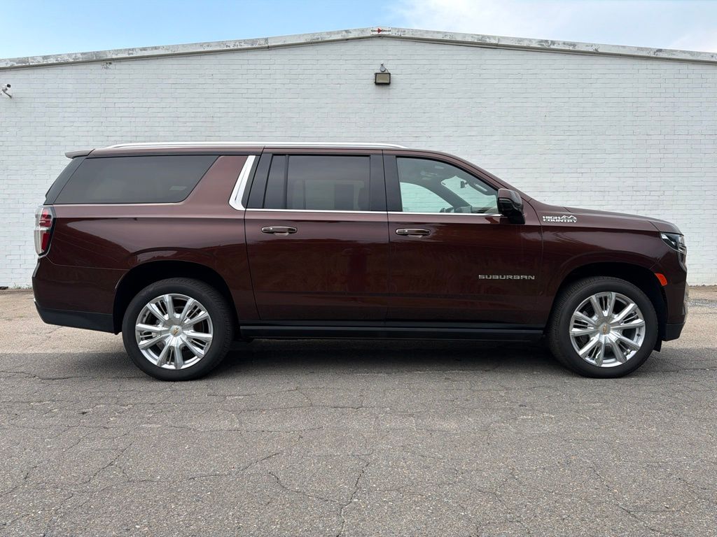  2022 Chevrolet Suburban High Country 4WD   