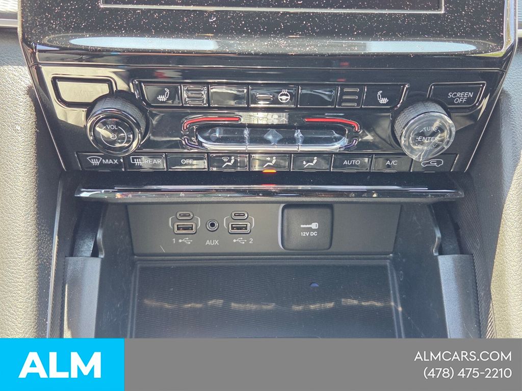 Used 2025 Silver Jeep Laredo image 23